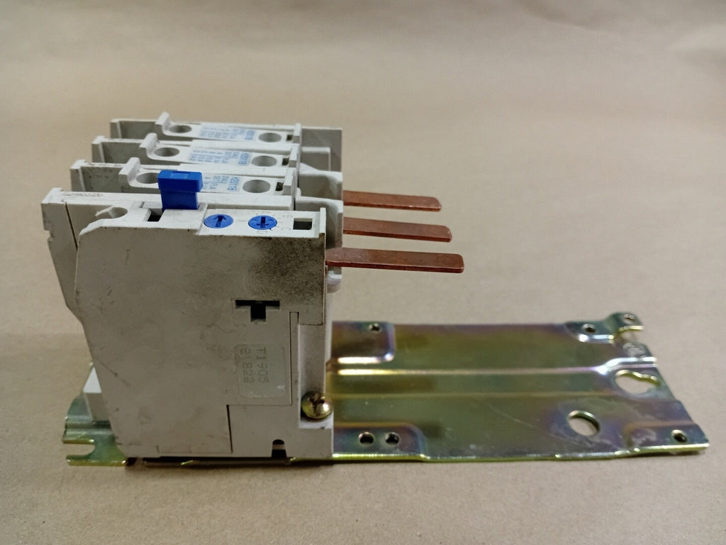 CUTLER-HAMMER Overload Relay, 60 - 79A, NEMA Size 1, 2, C306GN3