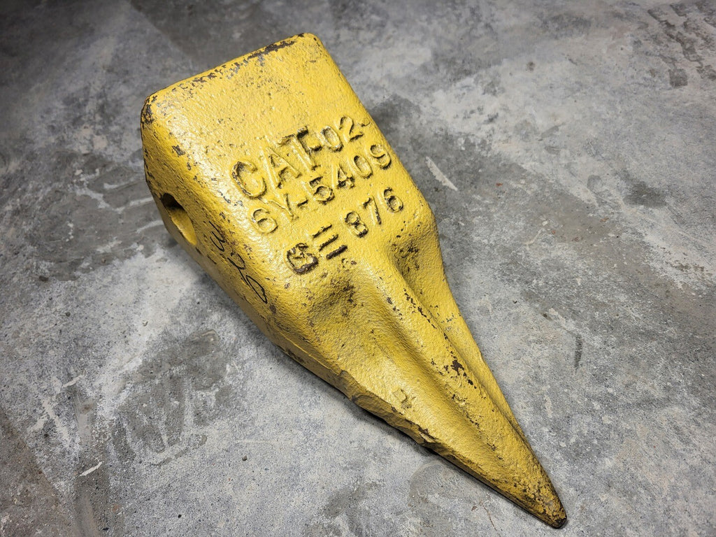 CATERPILLAR J400 Sharp Excavator Bucket Tip 6Y-5409