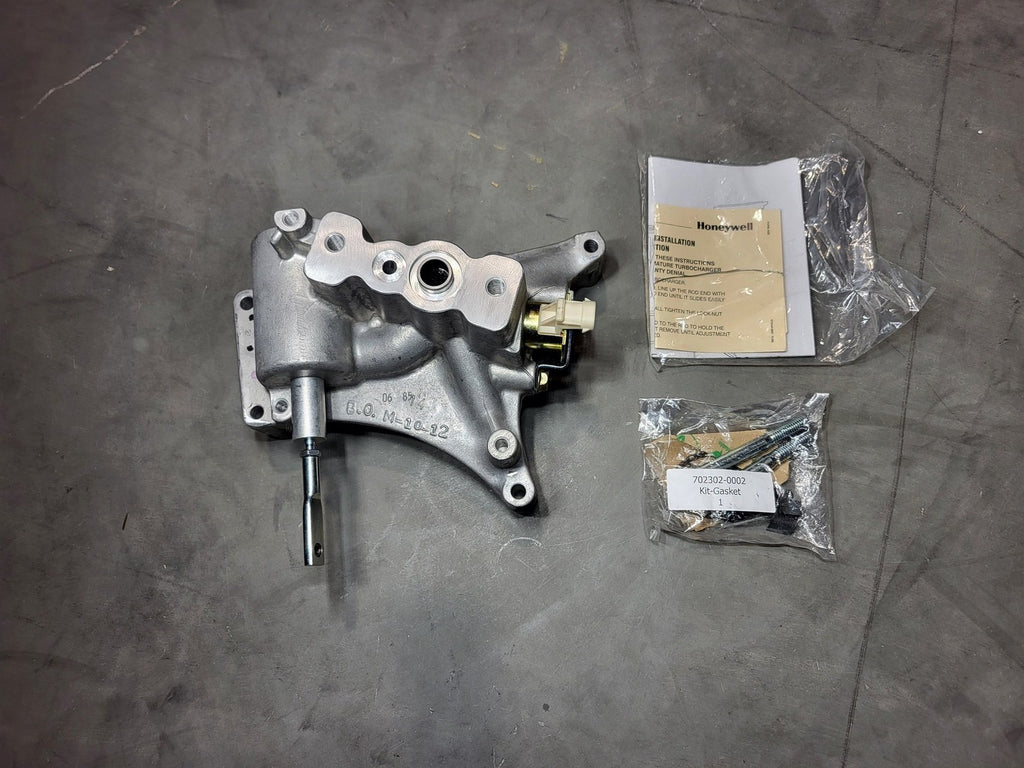 FORD Turbo Pedestal Kit F81Z-6N639-CARM