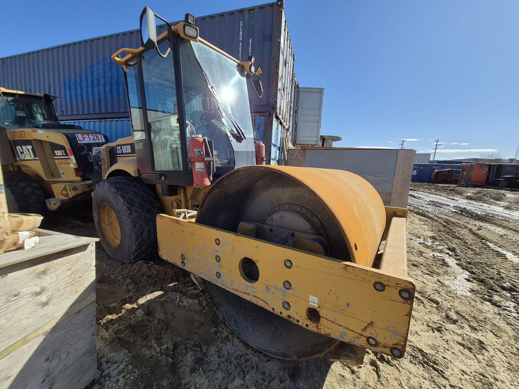 CATERPILLAR CS-563D Vibratory Drum Compactor