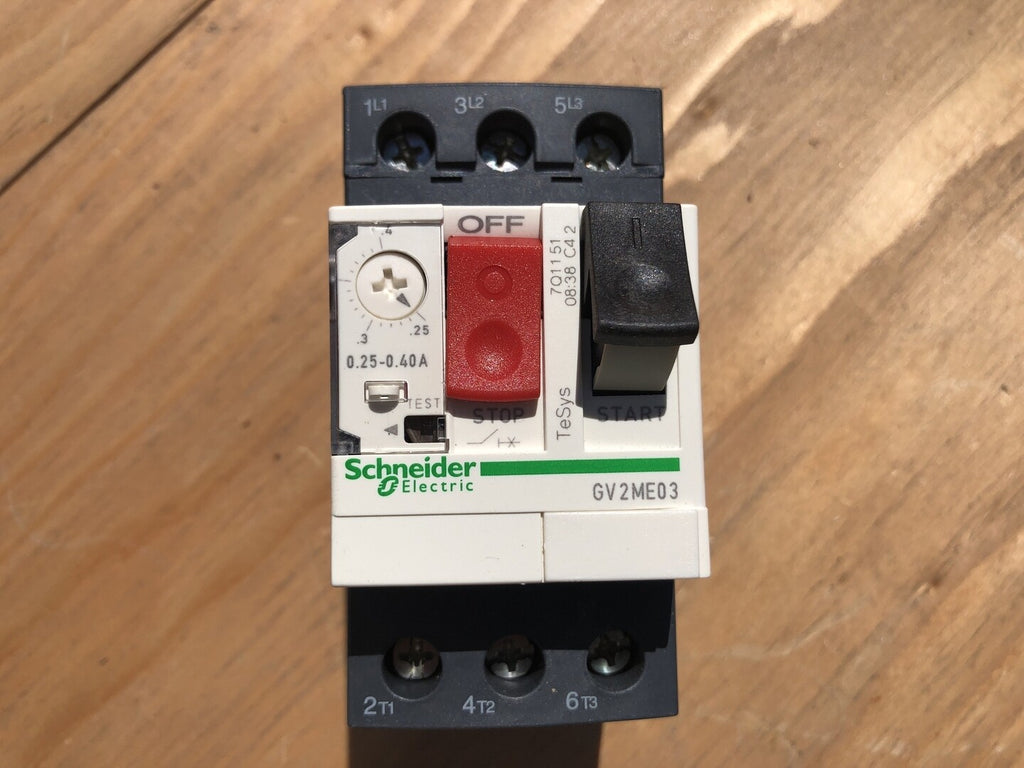 SCHNEIDER ELECTRIC 0.25-0.4 Amp, 3 Pole, 600 volts Circuit Breaker GV2ME03