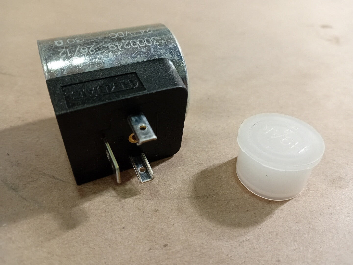 HYDAC 24 VDC, 30 OHM Solenoid Coil 3000249