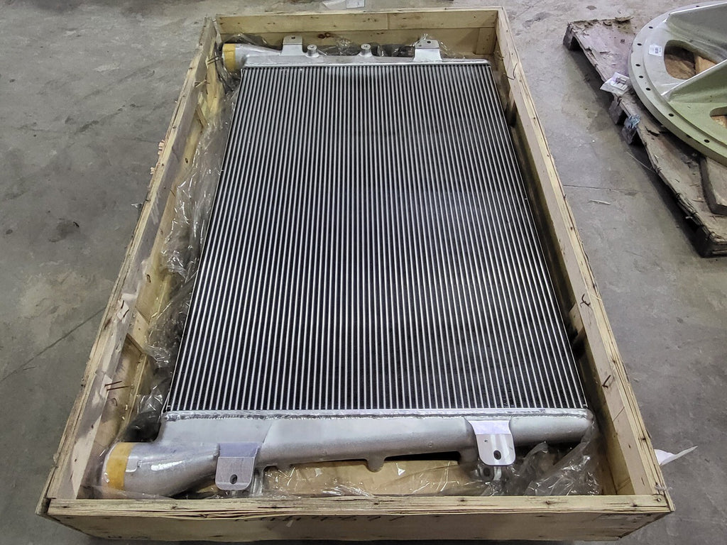 HITACHI Intercooler 4444691
