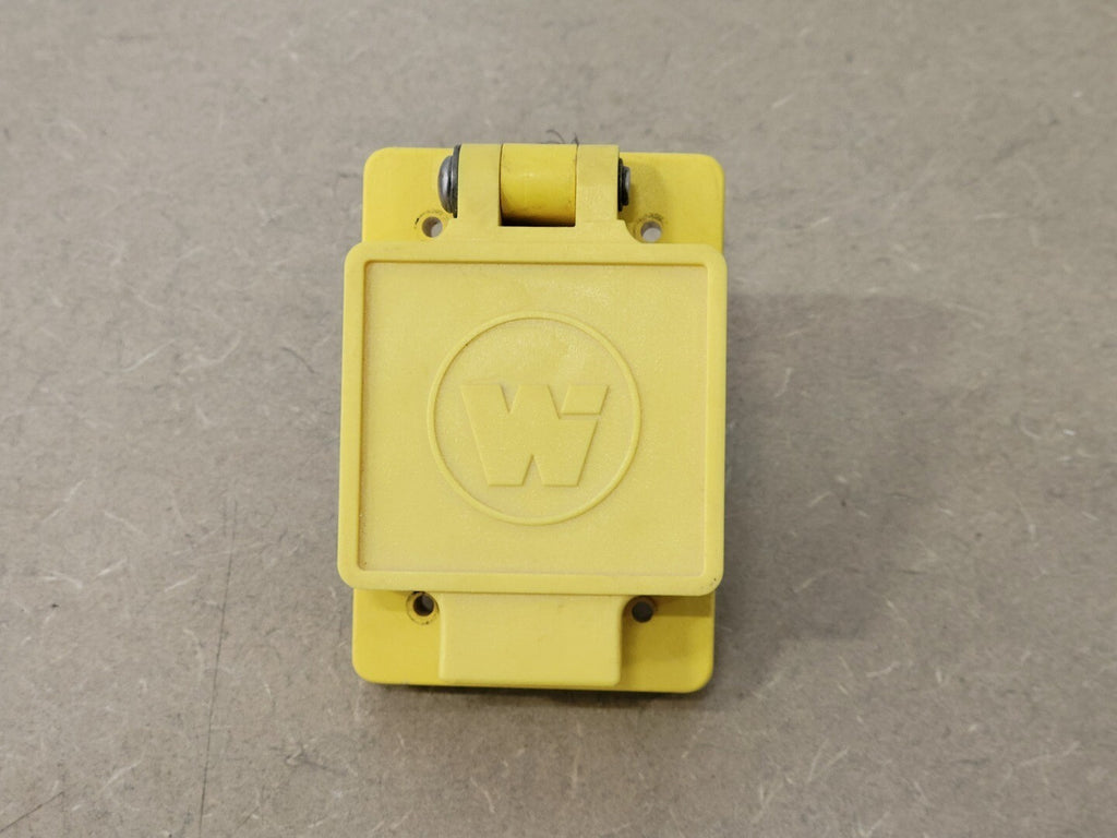 WOODHEAD 20 Amp Receptacle 67W76