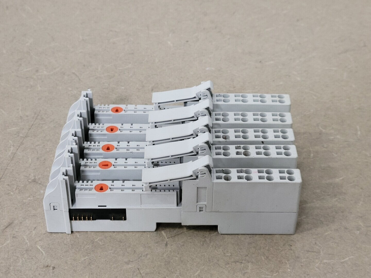 ALLEN-BRADLEY POINT I/O Terminal Base (Pack of 5) 1734-TOPS