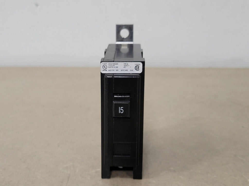EATON 15 Amp, 1 Pole, 120/240 volts Circuit Breaker M1640