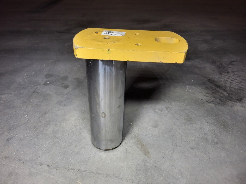 KOMATSU Pin 561-40-61541