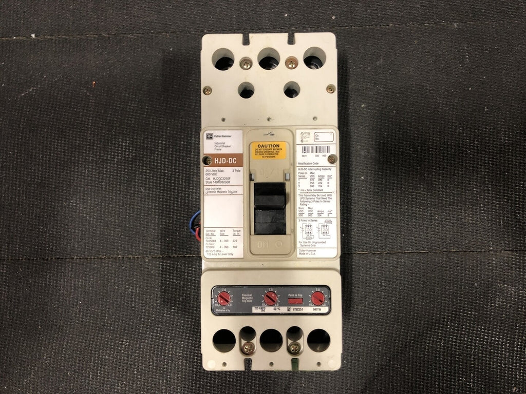 CUTLER-HAMMER 225 Amp, 3 Pole, 600 volts Circuit Breaker HJDDC3250F