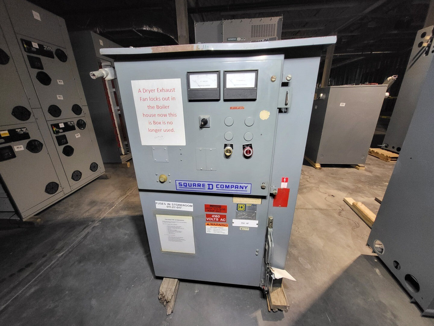 SQUARE D 4160V 350 hp Medium Voltage AC Controller Starter Type FC-20