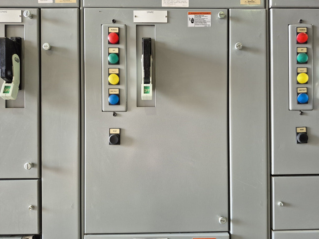 SIEMENS 50 hp 600V 3-Ph Motor Control Center Bucket 06FA