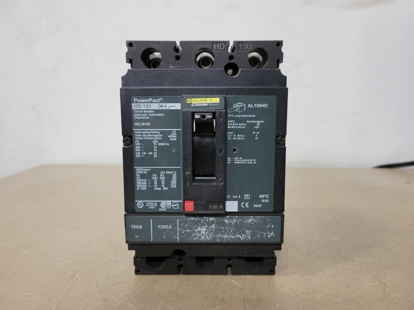 WIND BREAKER 1〜3、5〜17 Zing Ear ZE-700S-15 Thermal Circuit Breaker Compatibility