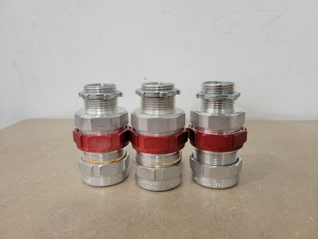 THOMAS & BETTS 1" Star Teck Cable Fitting STX100-467 (Box of 3)