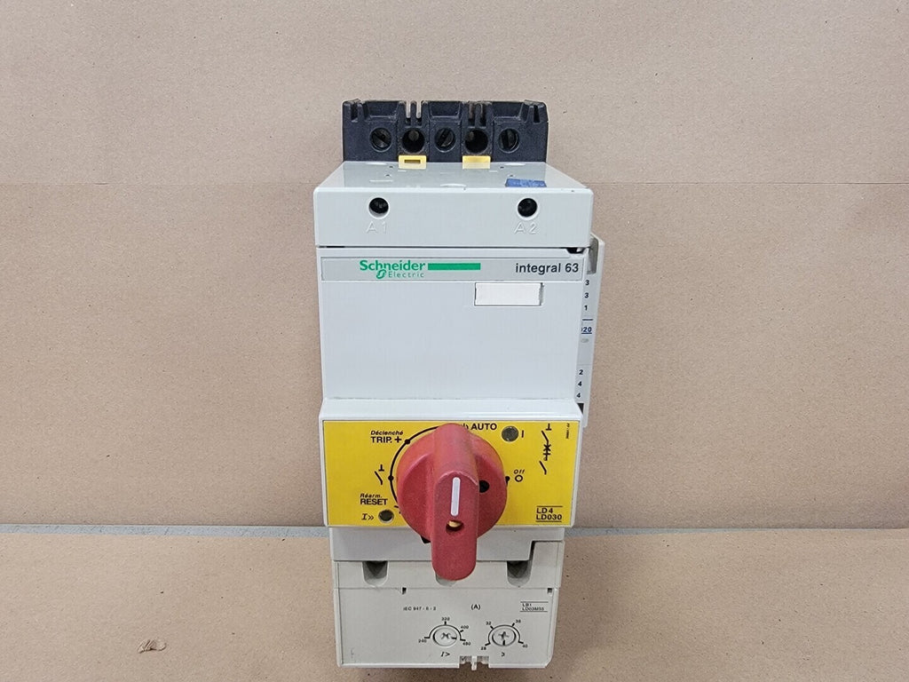 SCHNEIDER ELECTRIC 690 VAC, 3-Pole Contactor Breaker LD4LD030FC
