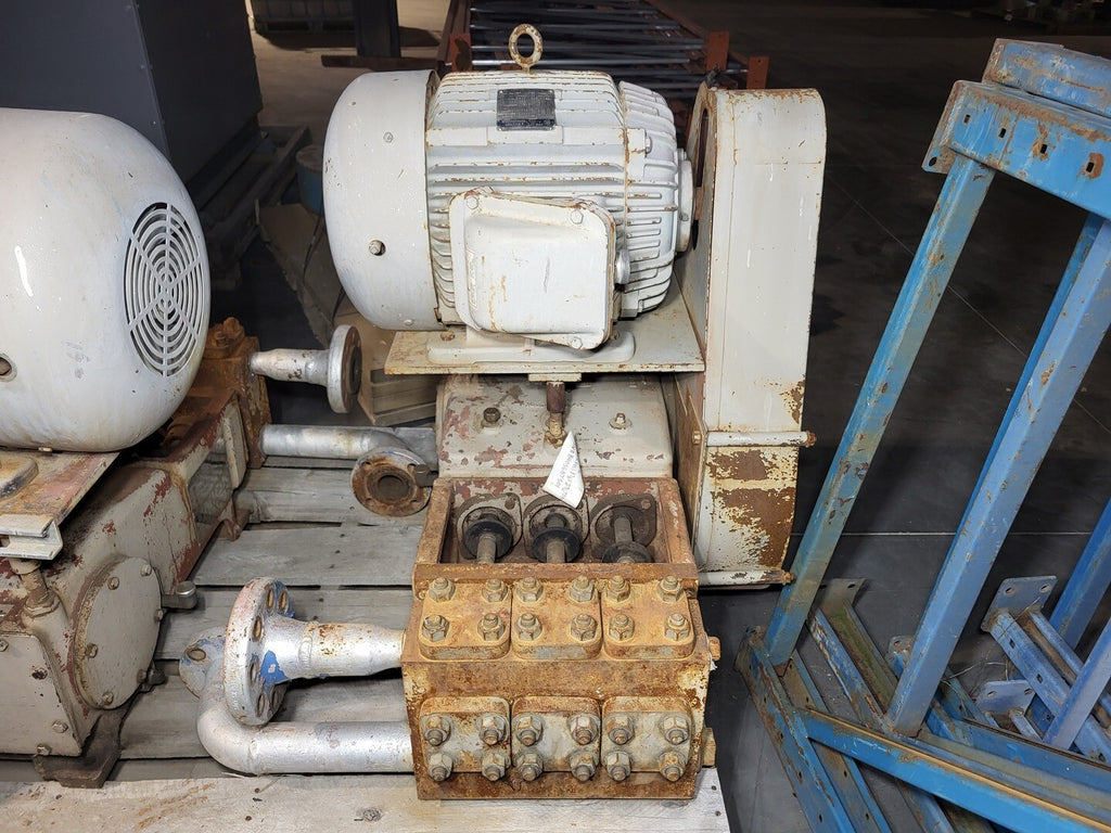 UNION PUMP 1-3/8x2-3/4 Triplex Plunger Pump TD-30 w/ 15 hp Motor