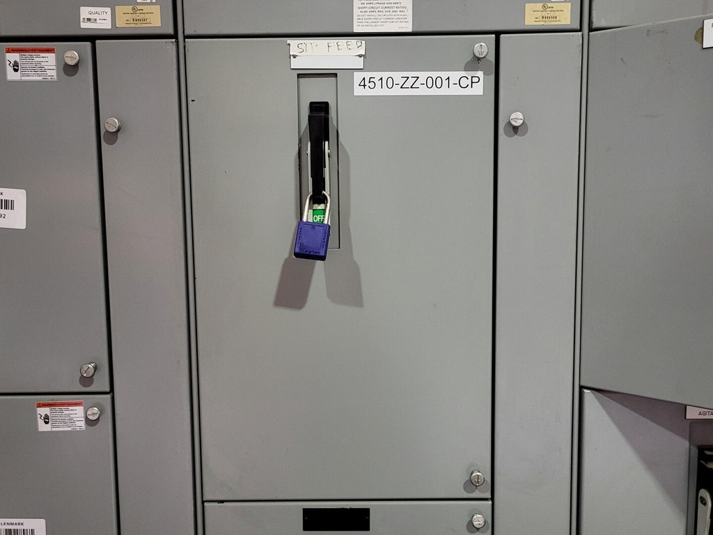 SIEMENS 200 Amp 3 Poles 600 Volts 3Ph Circuit Breaker CFD63B200 MCC Bucket