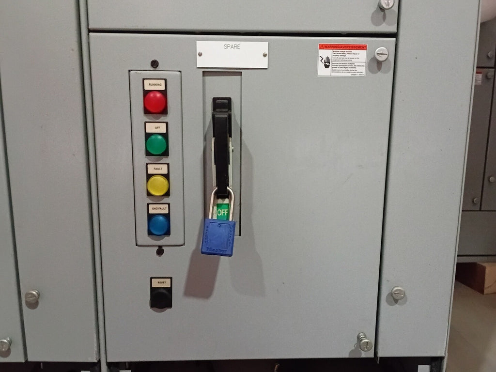 SIEMENS 10 hp 600V 3-Ph Motor Control Center Bucket 06FG