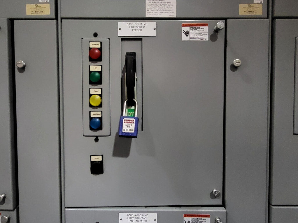 SIEMENS 0.75 hp 600V 3-Ph Motor Control Center Bucket 03FA