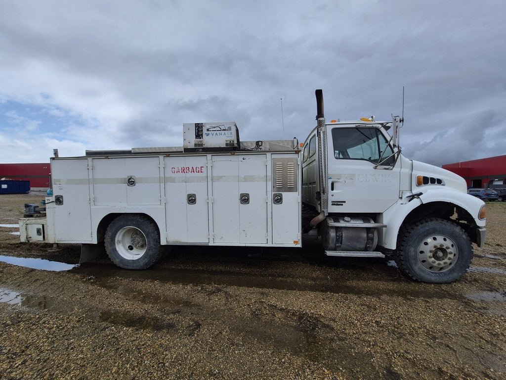 STERLING Service Truck, 59,233km - 2008 STERLING ACTERRA w/ MAXILIFT 160.2H