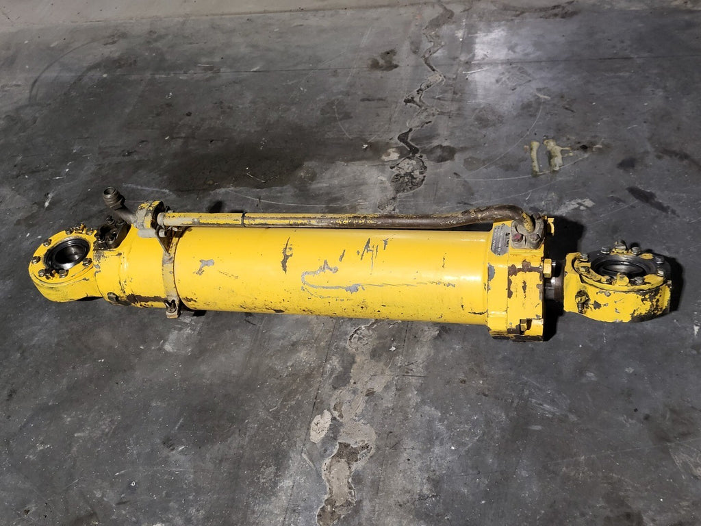 KOMATSU Steering Cylinder Assembly EL7952
