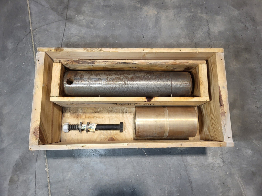 KOMATSU Body Pivot Pin Kit AK4566