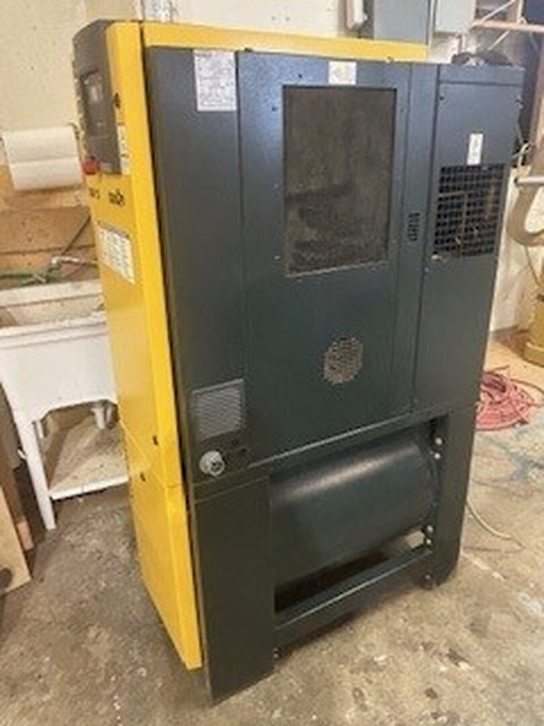 KAESER 15 hp Screw Compressor w/ Dryer SM 15