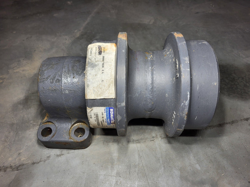 KOMATSU Carrier Roller 21M-30-00202