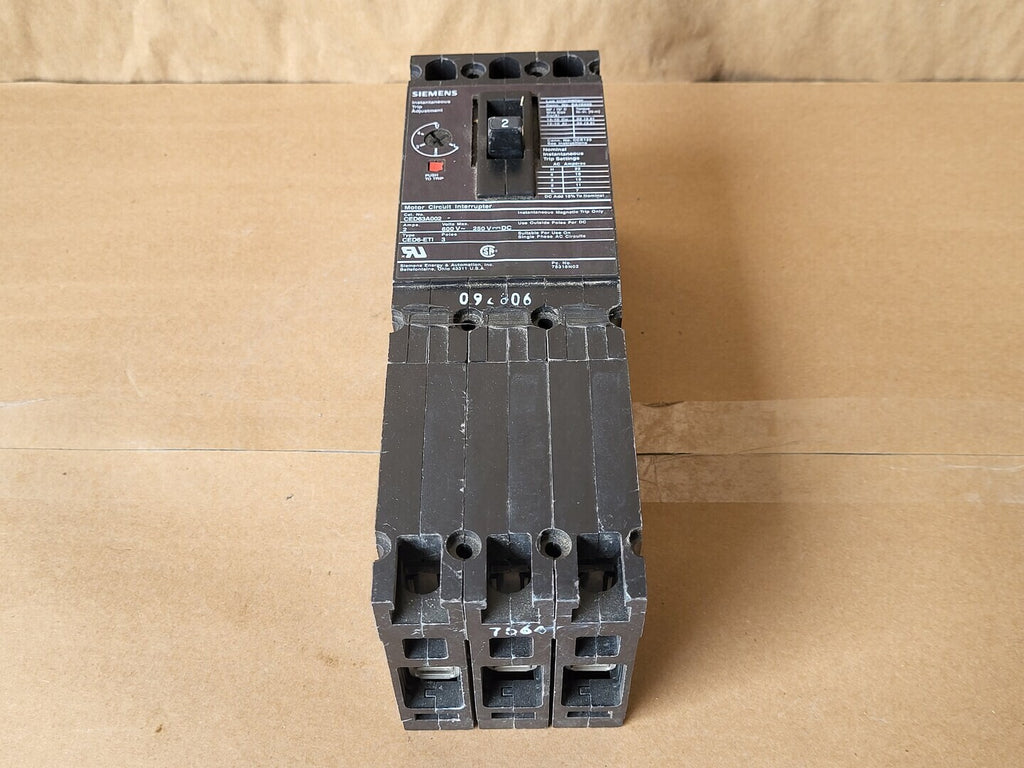SIEMENS 2 Amp, 3 Pole, 600 Volt Circuit Breaker CED63A002