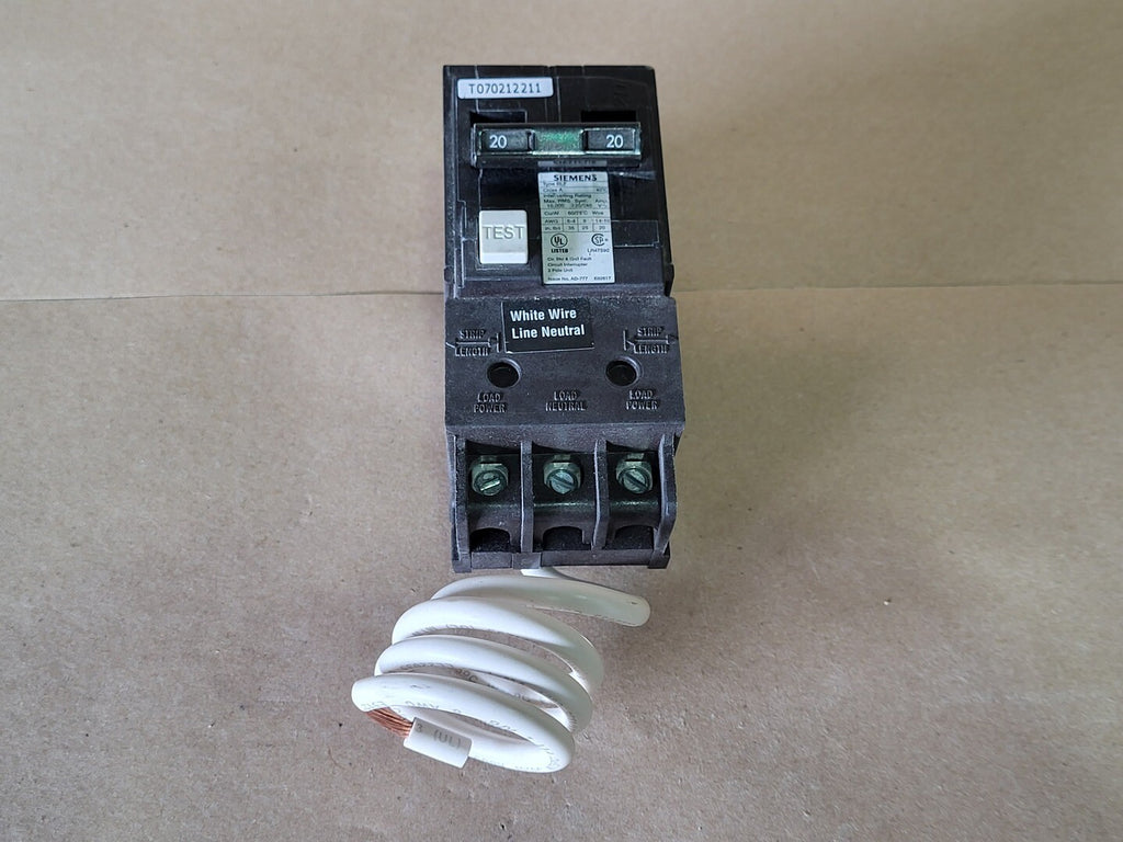 SIEMENS 20 Amps, 2-Pole, 120/240 volts Circuit Breaker BLF2020