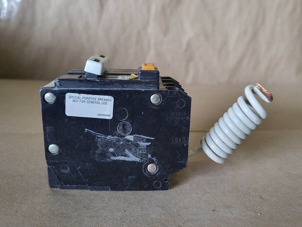 EATON 30 Amp 2 Pole 120/240 Volts GFCI Circuit Breaker GFEP230