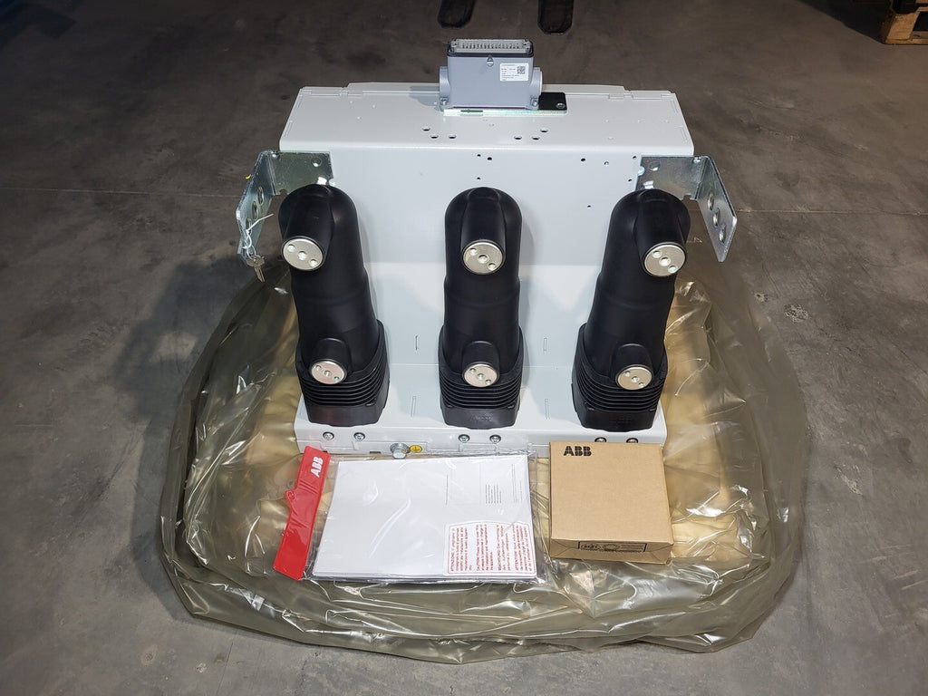 ABB VD4 17.12.32 Vacuum Circuit Breaker 1250A, 17.5kV, 95kV, 31.5kA