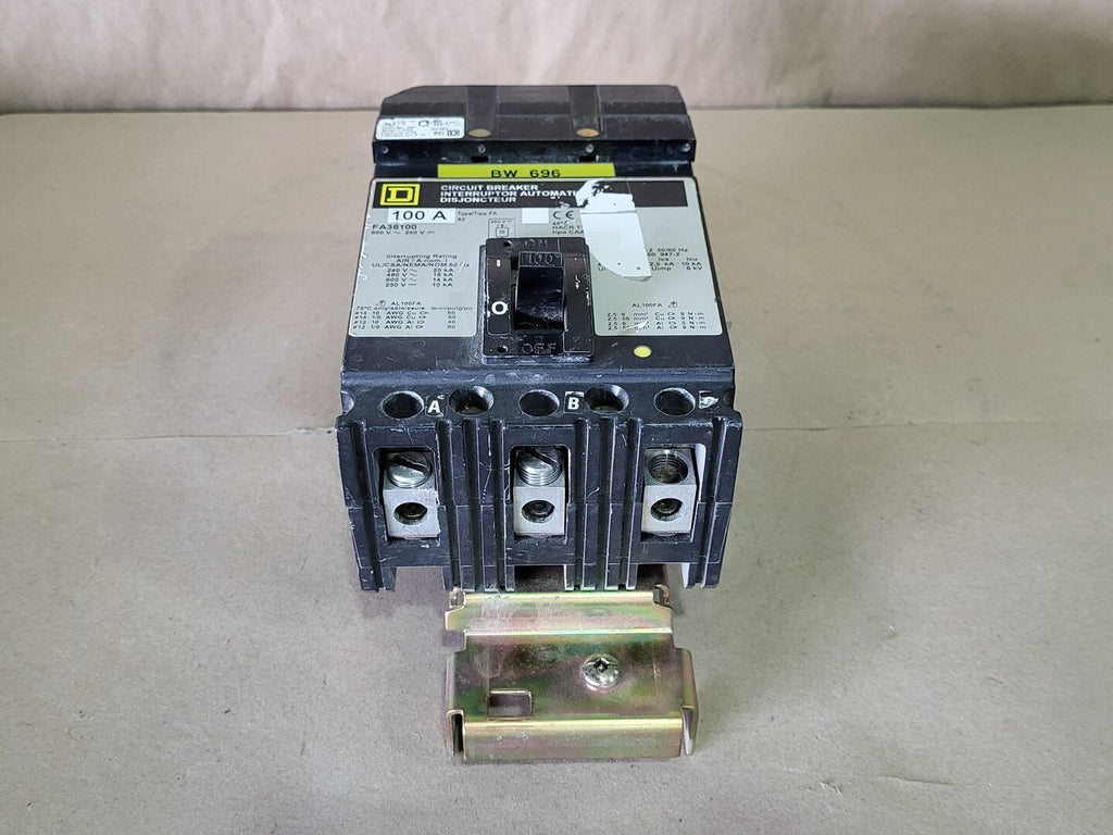 SQUARE D 100 Amp 3 Pole 600 volts Circuit Breaker FA36100