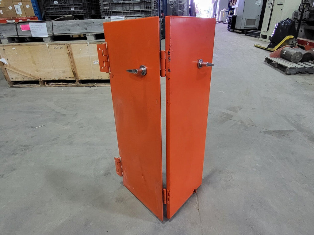 HITACHI EX3600 Access Door