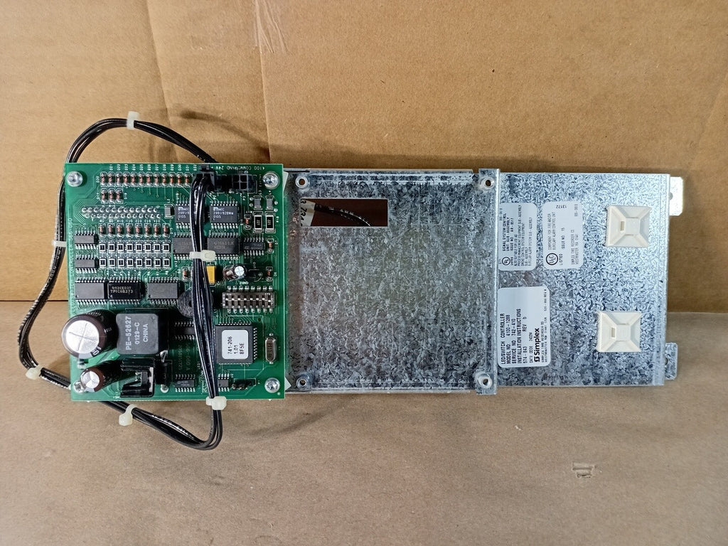 SIMPLEX LED/Switch Controller with Mounting Plate 4100-1288