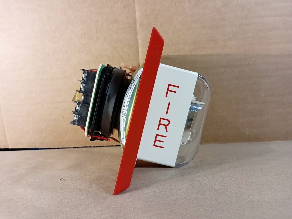 WHEELOCK INC. Fire Alarm Wall Mount Strobe Speaker E-7025-LS-24-VFR-ULC