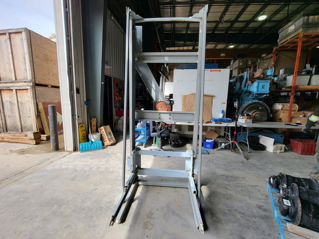 GENERAL ELECTRIC Power/Vac Switchgear Lift Truck 850 lbs
