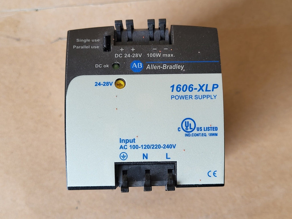 ALLEN-BRADLEY 4.2 amp, 24-28 volt DC Power Supply 1606-XLP100E