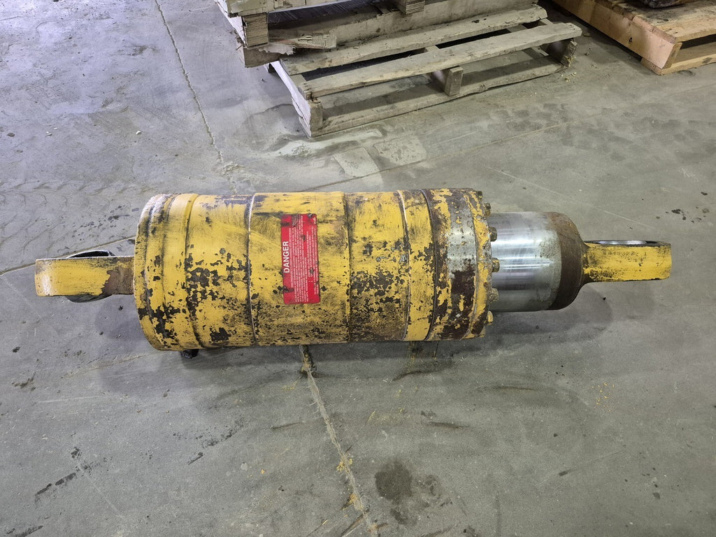 KOMATSU Rear Suspension Assembly EJ8969
