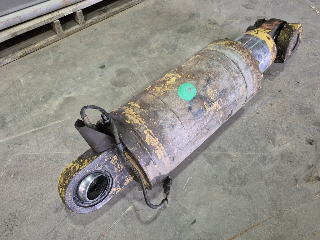 KOMATSU Rear Suspension Assembly EJ8969