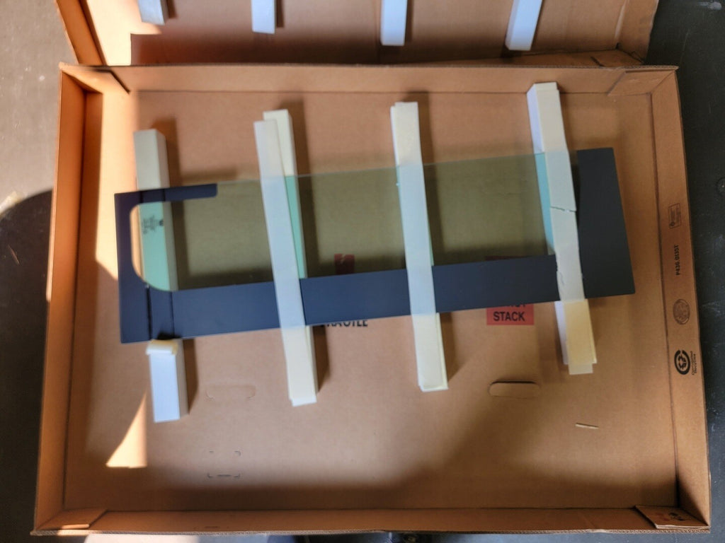 CATERPILLAR 1054.70mm Height Safety Glass 107-6146