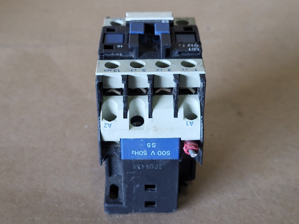TELEMECANIQUE 12 Amp, 3 Pole, 1 NO, 500 Volt Coil Contactor LC1D1210