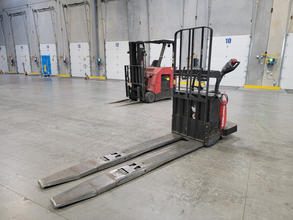 RAYMOND 8000 lbs Electric Pallet Jack Walkie Rider Forklift 8410 