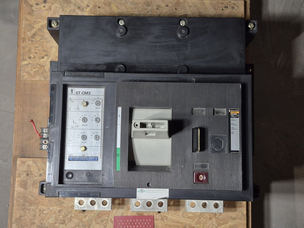 MERLIN GERIN 1600 Amp, 3 Pole, 600 Volts Circuit Breaker CM1600N
