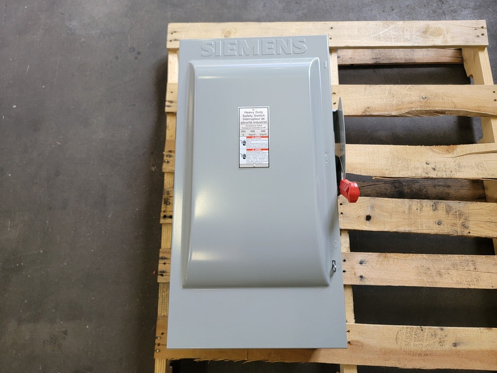 SIEMENS 200 Amp Heavy Duty Safety Switch HFC364