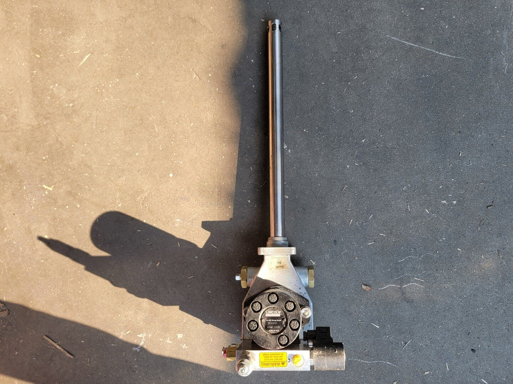 LINCOLN Hydraulic Pump 9:1 Ratio, 3500psi, Model 85481