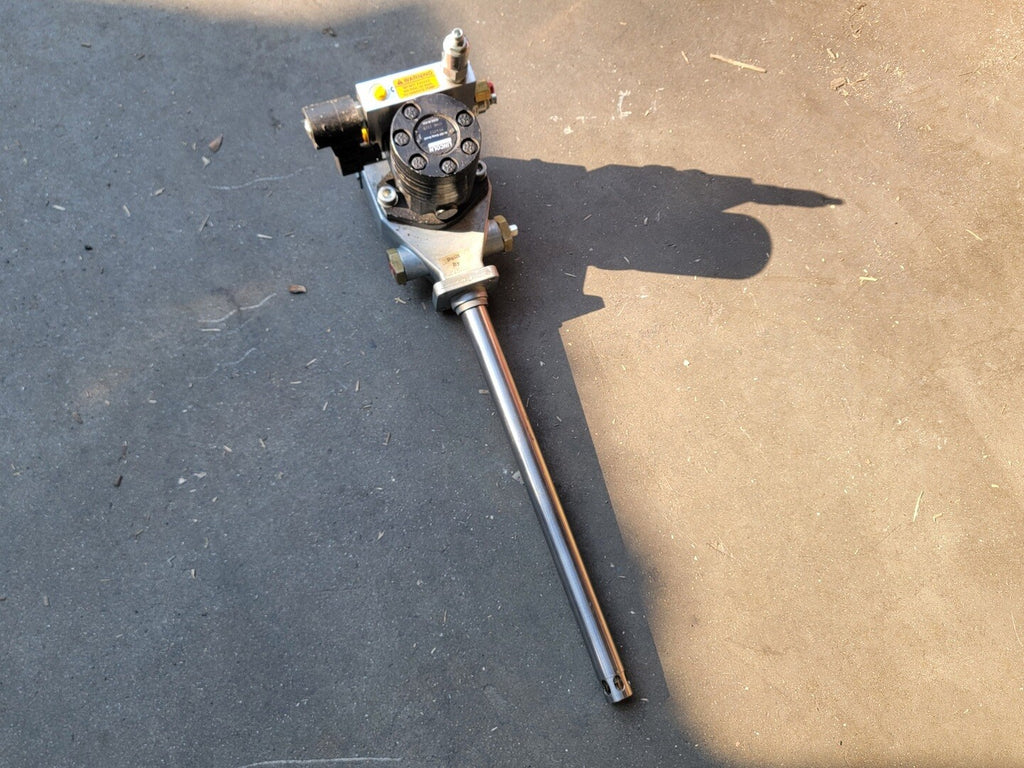 LINCOLN Hydraulic Pump 9:1 Ratio, 3500psi, Model 85481