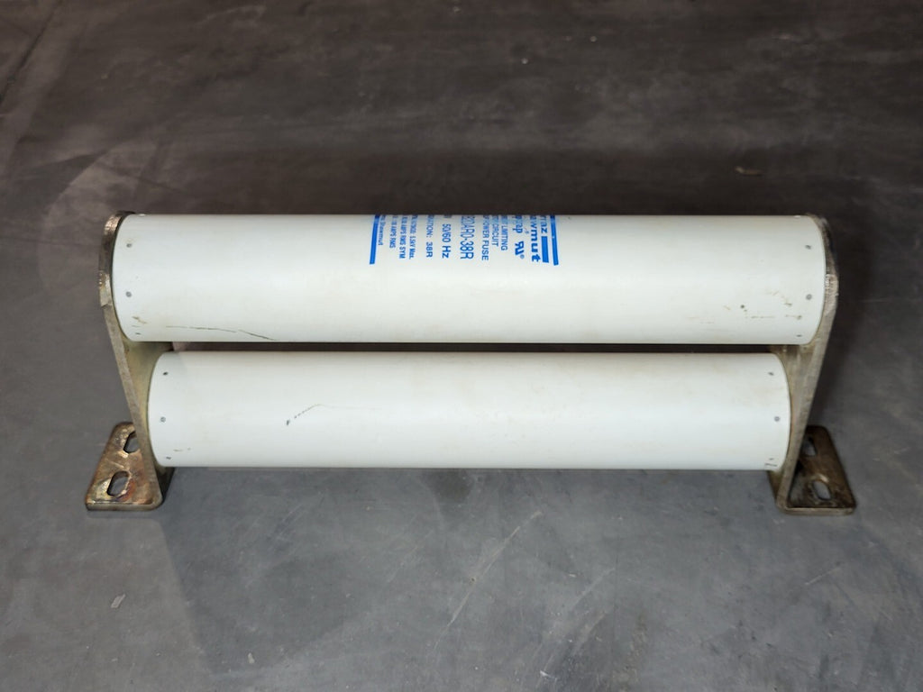 FERRAZ SHAWMUT 700 Amp, Class R Current-Limiting Fuse A051B2DAR0-38R