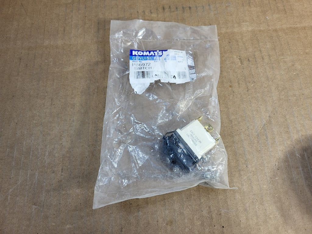 KOMATSU Switch PB6972