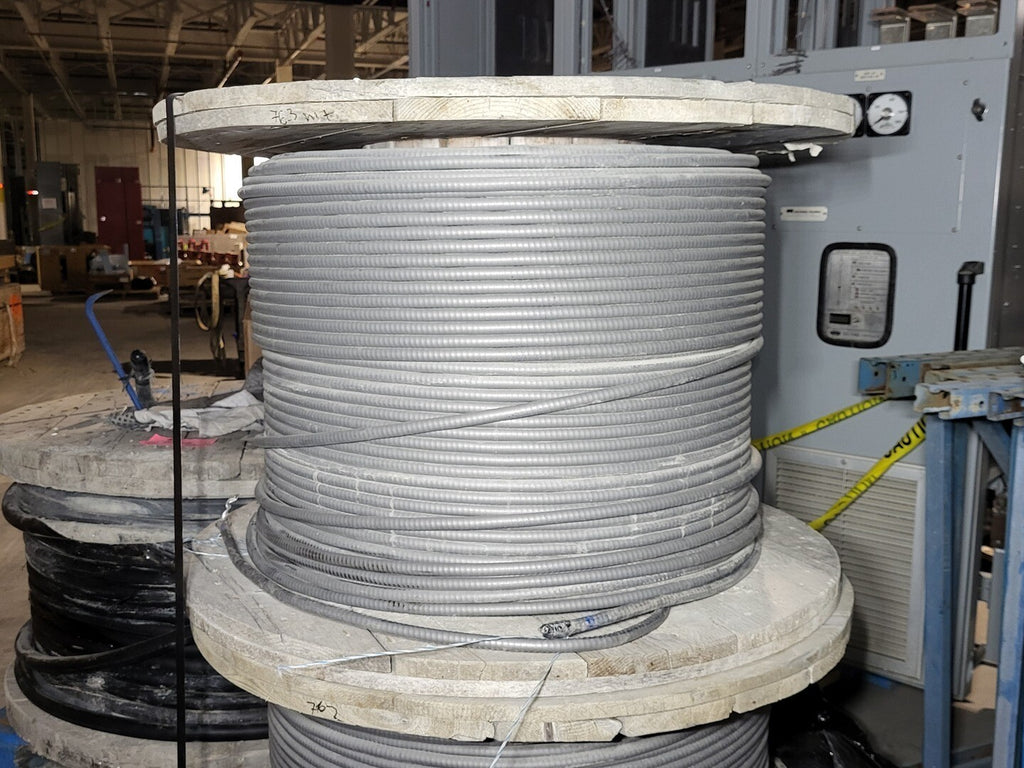 BELDEN-G 2500 ft Cable Reels 16 AWG, 300V, 23507D