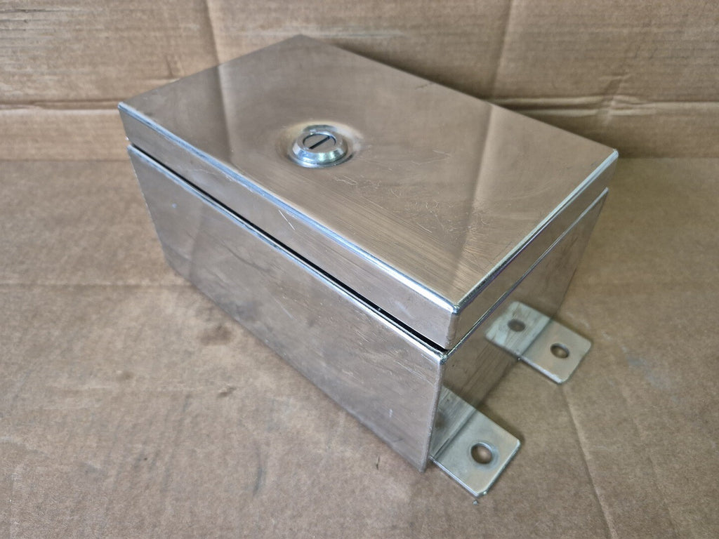 COOPER CROUSE-HINDS Series Ex-CELL Enclosure XLVS10906051