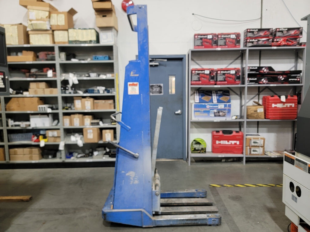 BLUE GIANT 1500 lbs Electronic Lift P15-72
